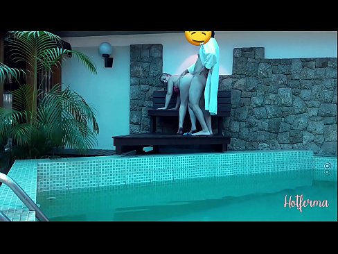 ❤️ Boss invites the maid to the pool but can't resist a hot ️ Sex video at en-gb.pornoboden.ru